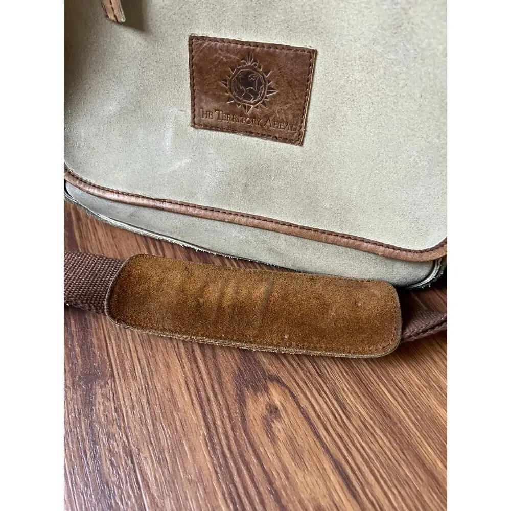 Vintage The Territory Ahead Leather Shoulder Bag Tan Brown Rugged Satchel